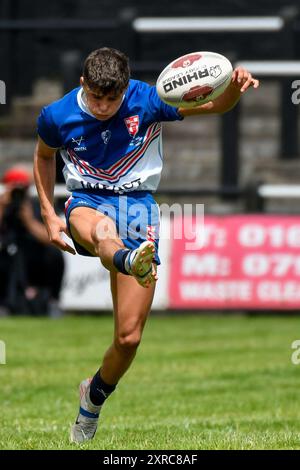 Neath, Wales. 3. August 2024. Bradley McDonough von England Community Lions im Spiel der U16 Four Nations Rugby League Championship zwischen Wales und England Community Lions bei den Lextan Gnoll in Neath, Wales, Großbritannien am 3. August 2024. Quelle: Duncan Thomas/Majestic Media. Stockfoto