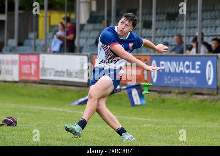 Neath, Wales. 3. August 2024. Mason Bowes of England Community Lions tritt am 3. August 2024 bei den Lextan Gnoll in Neath, Wales, Großbritannien, beim U16 Four Nations Rugby League Championship-Spiel zwischen Wales und England Community Lions an. Quelle: Duncan Thomas/Majestic Media. Stockfoto