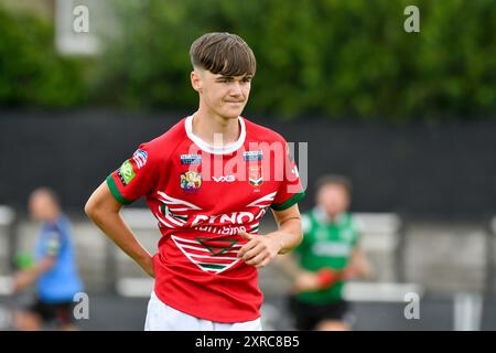 Neath, Wales. 3. August 2024. Ralf Roberts aus Wales während des U16 Four Nations Rugby League Championship-Spiels zwischen Wales und England Community Lions am 3. August 2024 bei den Lextan Gnoll in Neath, Wales, Großbritannien. Quelle: Duncan Thomas/Majestic Media. Stockfoto