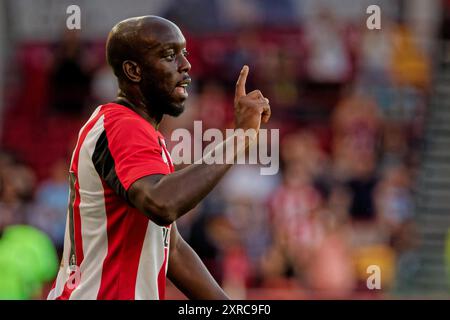 London, Großbritannien. August 2024. London, England, 09. August 2024: Yoane Wissa (11 Brentford) feiert sein Tor während des Freundschaftsspiels zwischen Brentford und VfL Wolfsburg im Gtech Community Stadium in London. (Pedro Porru/SPP) Credit: SPP Sport Press Photo. /Alamy Live News Stockfoto