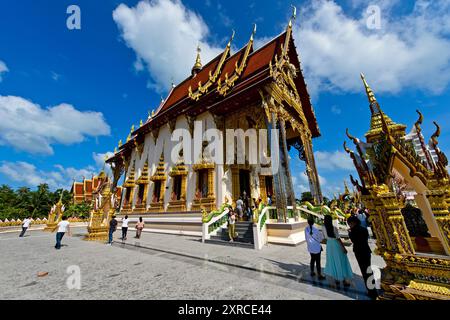 Gebetshalle im Tempel Wat Plai Laem, Koh Samui, Thailand Stockfoto