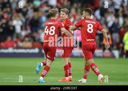 Barnsley, Großbritannien. August 2024. Luca Connell aus Barnsley feiert sein Ziel, es 0-1 während des Spiels Barnsley gegen Mansfield Town in Oakwell, Barnsley, Vereinigtes Königreich, 9. August 2024 (Foto: Alfie Cosgrove/News Images) in Barnsley, Vereinigtes Königreich, am 9. August 2024. (Foto: Alfie Cosgrove/News Images/SIPA USA) Credit: SIPA USA/Alamy Live News Stockfoto