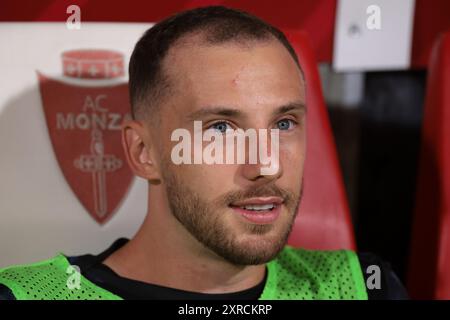 Monza, Italien. August 2024. Carlos Augusto vom FC Internazionale sieht sich von der Bank aus, bevor er im Vorsaison-Freundschaftsspiel im U-Power-Stadion in Monza anfängt. Der Bildnachweis sollte lauten: Jonathan Moscrop/Sportimage Credit: Sportimage Ltd/Alamy Live News Stockfoto