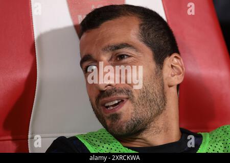 Monza, Italien. August 2024. Henrikh Mkhitaryan vom FC Internazionale reagiert auf der Bank, bevor er im Vorsaison-Freundschaftsspiel im U-Power Stadium in Monza anfängt. Der Bildnachweis sollte lauten: Jonathan Moscrop/Sportimage Credit: Sportimage Ltd/Alamy Live News Stockfoto