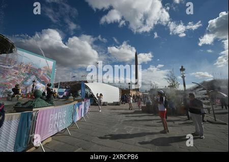 Paris, Frankreich. August 2024. Blick auf Cleopatras Nadel am Place de la Concorde, der am 9. August 2024 zu Austragungsorten der Olympischen Sommerspiele 2024 in Paris, Paris, Frankreich wurde. (Foto: Anthony Behar/SIPA USA) Credit: SIPA USA/Alamy Live News Stockfoto