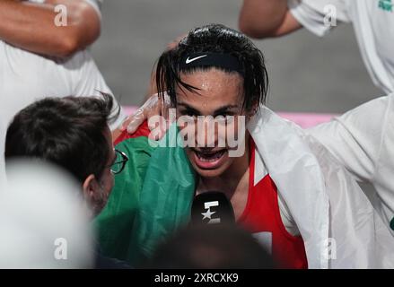 6. August 2024: Imane Khelif (Algerien) feiert Gold am 14. Tag der Olympischen Spiele in Roland Garros, Paris. Ulrik Pedersen/CSM. Stockfoto