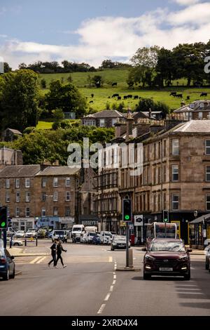 Rothesay, Bute, Schottland, Großbritannien. Juli 2024. Blick auf Rothesay auf der Isle of Bute, einer Insel im Firth of Clyde in Argyll, Schottland. Bute ist seit weit über einem Jahrhundert ein beliebtes Urlaubsziel. Rothesay, Butes Hauptort, ist ein Badeort mit einer Burg, Cafés und altmodischen Geschäften. Folgen Sie der Küstenstraße nach Süden und Sie finden Mount Stuart, einen spektakulären Palast inmitten von Hektar Wald. (Kreditbild: © Ruaridh Stewart/ZUMA Press Press Wire) NUR REDAKTIONELLE VERWENDUNG! Nicht für kommerzielle ZWECKE! Stockfoto