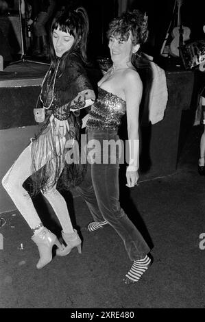 Büroparty im Nachtclub des Veranstaltungsorts, im Besitz von Virgin Records, Victoria, London, England 11. November 1978 1970, UK HOMER SYKES Stockfoto