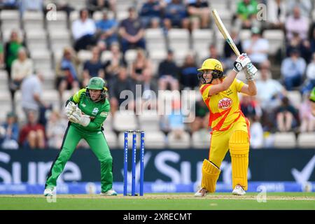 Southampton, Großbritannien. August 2024. NAT Sciver-Brunt von Trent Rockets, die während des Hundred Women's Match zwischen Southern Brave und Trent Rockets im Utilita Bowl antraten. Quelle: Dave Vokes/Alamy Live News Stockfoto