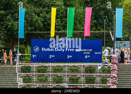 Branding vor dem Rennen auf der Ascot Racecourse. Bilddatum: Samstag, 10. August 2024. Stockfoto