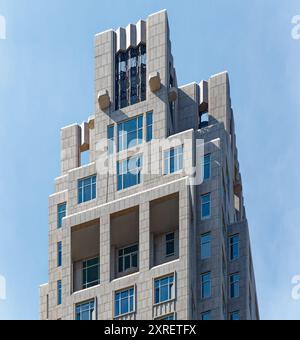 30 Park Place/27 Barclay Street, Tribeca, ist das Four Seasons Hotel and Residences, das von Robert A.M. Stern entworfen wurde und 2016 fertiggestellt wurde. Stockfoto