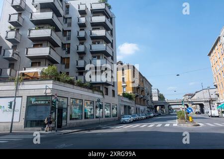 Mailand, Italien. August 2024. Milano si svuota durante le vacanze estive. Strade vuote e attività chiuse. - Cronaca - Mailand, Italien - Sabato 10 agosto 2024(Foto Alessandro Cimma/Lapresse) Mailand leert während der Sommerferien. Leere Straßen und geschlossene Geschäfte. - Chronik - Mailand, Italien - Samstag, 10. August 2024 (Foto Alessandro Cimma/Lapresse) Credit: LaPresse/Alamy Live News Stockfoto