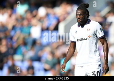 Birkenhead, Großbritannien. August 2024. Omari Patrick von den Tranmere Rovers sieht zu. EFL Skybet Football League Two Match, Tranmere Rovers gegen Notts County, Prenton Park, Birkenhead, Wirral am Samstag, den 10. August 2024. Dieses Bild darf nur für redaktionelle Zwecke verwendet werden. Nur redaktionelle Verwendung, .PIC von Chris Stading/ Credit: Andrew Orchard Sportfotografie/Alamy Live News Stockfoto