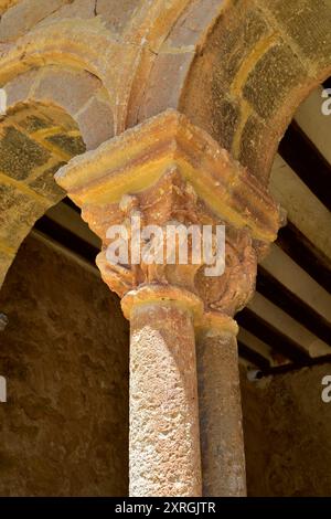 Caracena Stadt, San Pedro Kirche (romanisch, 12. Jahrhundert). Kapital. Provinz Soria, Castilla y Leon, Spanien. Stockfoto