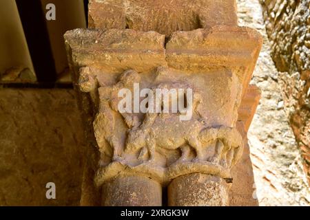 Caracena Stadt, San Pedro Kirche (romanisch, 12. Jahrhundert). Kapital. Provinz Soria, Castilla y Leon, Spanien. Stockfoto