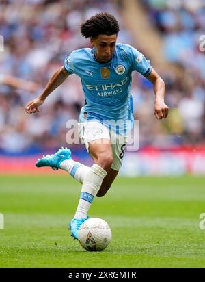 Rico Lewis von Manchester City während des FA Community Shield Spiels im Wembley Stadium, London. Bilddatum: Samstag, 10. August 2024. Stockfoto