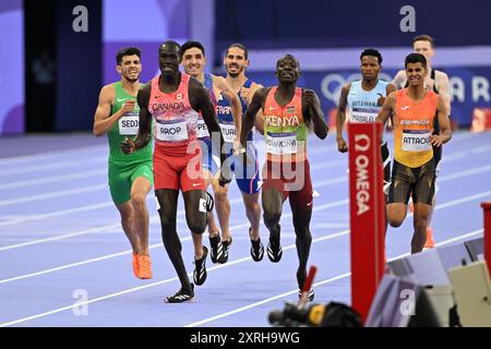 Paris, Frankreich. August 2024; Olympische Spiele in Paris, Stade de France, Paris, Frankreich, Tag 15; Leichtathletik, 800-m-Finale der Herren, WANYONYI Emmanuel aus Kenia gewinnt mit AROP Marco aus Kanada Zweiter und SEDJATI Djamel aus Algerien Third Credit: Action Plus Sports Images/Alamy Live News Stockfoto