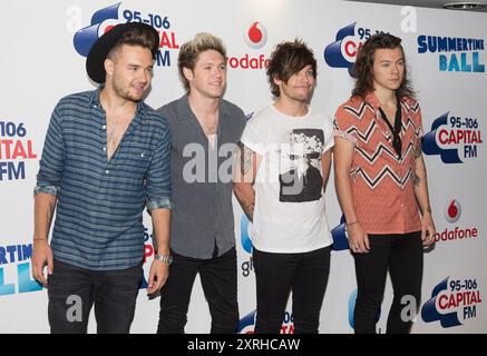 London, Großbritannien, 06. Juni 2015. (L-R) Liam Payne, Niall Horan, Louis Tomlinson und Harry Styles von One Direction nehmen am 6. Juni 2015 im Wembley Stadium in London, England, Großbritannien, am Capital Summer Ball Teil. Quelle: S.A.M./Alamy Live News Stockfoto