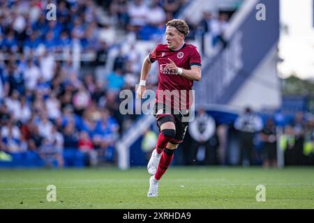 Birmingham, Großbritannien. August 2024; St. Andrew's @ Knighthead Park, Birmingham, England, EFL League One Football, Birmingham City versus Reading FC; Charlie Savage of Reading ausschließlich redaktionelle Verwendung. Keine Verwendung mit nicht autorisierten Audio-, Video-, Daten-, Spiellisten-, Club-/League-Logos oder Live-Services. Online-in-Match-Nutzung auf 120 Bilder beschränkt, keine Videtemulation. Keine Verwendung bei Wetten, Spielen oder Publikationen für Einzelverein/Liga/Spieler Credit: Action Plus Sports Images/Alamy Live News Stockfoto