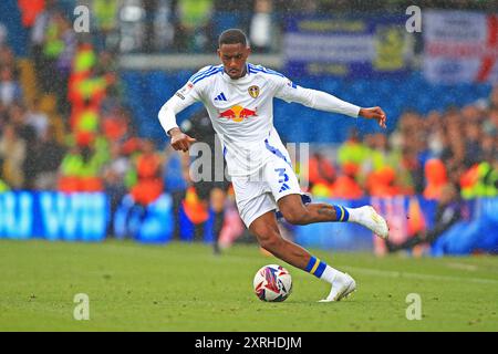 Leeds, Großbritannien. August 2024. Leeds United Defender Júnior Firpo (3) am 10. August 2024 während des Leeds United FC gegen Portsmouth FC SKY Bet EFL Championship Matches in Elland Road, Leeds, England, Großbritannien. Credit: Every Second Media/Alamy Live News Stockfoto