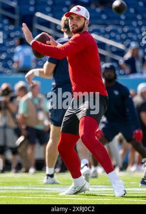 Nashville, Tennessee, USA. August 2024. San Francisco 49ers Quarterback Brandon Allen (14) wärmt sich vor seinem NFL-Fußballspiel gegen die Tennessee Titans in Nashville auf. (Kreditbild: © Camden Hall/ZUMA Press Wire) NUR REDAKTIONELLE VERWENDUNG! Nicht für kommerzielle ZWECKE! Quelle: ZUMA Press, Inc./Alamy Live News Stockfoto