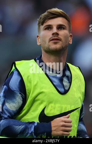 London, Großbritannien. August 2024. Tottenham Hotspur Stürmer Timo Werner (16) wärmt sich als Ersatzspieler beim Freundschaftsspiel Tottenham Hotspur FC gegen FC Bayern München im Tottenham Hotspur Stadium, London, England, Großbritannien am 10. August 2024 Credit: Every Second Media/Alamy Live News Stockfoto