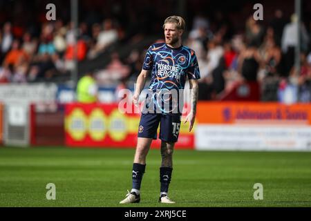 Hayden Coulson von Blackpool während des Spiels Crawley Town gegen Blackpool in der Sky Bet League 1 im Broadfield Stadium, Crawley, Großbritannien, 10. August 2024 (Foto: Gareth Evans/News Images) Stockfoto