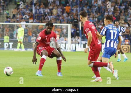 FC porto vs gil vicente fc Porto pt, 08/2024 - fc porto x gil vicente/liga/portugal - der fc porto war Gastgeber des fc porto im Dragao-Stadion in der Stadt porto pt, in einem Spiel, das für die 1. Runde der portugiesischen Liga 2024/25 gültig war. Foto: Raurino Monteiro/ATO Press/IMAGO GERAL FC porto vs gil vicente fc porto Copyright: XRAURINOxMONTEIROx Stockfoto