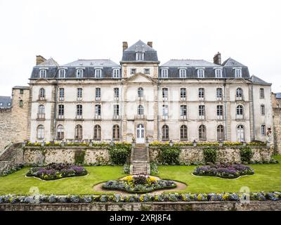 Vannes, Frankreich: 6. August 2024: Schloss de l’Hermine in Vannes, Bretagne, Frankreich Stockfoto