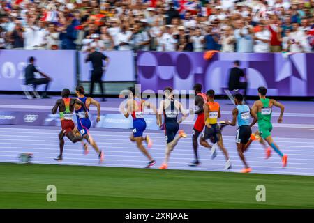 WANYONYI Emmanuel von Kenia, TUAL Gabriel von Frankreich, Athletics Men's 800m Final während der Olympischen Spiele Paris 2024 am 10. August 2024 im State de France in Saint Denis, Frankreich - Foto Gregory Lenormand/DPPI Media/Panorama Credit: DPPI Media/Alamy Live News Stockfoto