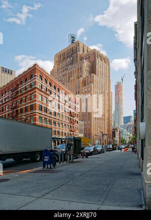 60 Hudson Street, ein 24-stöckiger Art déco-Turm, der als Nervenzentrum von Western Union erbaut wurde, ist heute einer der wichtigsten Internet-Hubs der Welt. Stockfoto