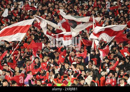 River Plates Fans jubeln ihr Team beim Argentine Professional Football League Turnier 2024 gegen Huracan im El Monumental Stadion in Buenos Aires, am 10. August 2024 BUENOS AIRES ARGENTINIEN Copyright: XALEJANDROxPAGNIx Stockfoto