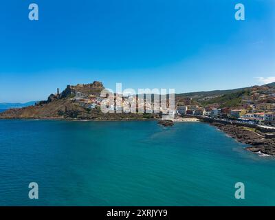 Blick auf die Stadt Castelsardo an der Küste Sardiniens Stockfoto