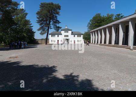 Das Haupttor oder Wachturm A des Konzentrationslagers Sachsenhausen in Oranienburg, Brandenburg Stockfoto