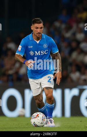 Neapel, Kampanien, Italien. August 2024. Matteo Politano aus Neapel kontrolliert den Ball während des Coppa Italia Fußballspiels SSC Napoli - Modena FC im Stadio Maradona am 10. August 2024 in Neapel. (Kreditbild: © Ciro de Luca/ZUMA Press Wire) NUR REDAKTIONELLE VERWENDUNG! Nicht für kommerzielle ZWECKE! Stockfoto