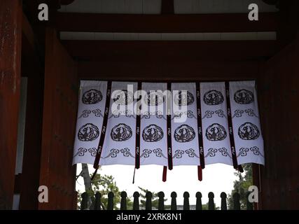 Malerischer Blick auf den Eingang des Chūmon Middle Gate am buddhistischen Tempel Tōdai-JI in Nara, Kansai Japan. Stockfoto