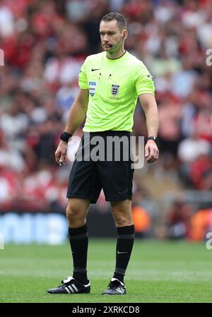 London, Großbritannien. August 2024. Schiedsrichter Jarred Gillet beim FA Community Shield Spiel im Wembley Stadium, London. Der Bildnachweis sollte lauten: Paul Terry/Sportimage Credit: Sportimage Ltd/Alamy Live News Stockfoto