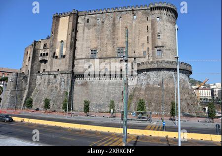 Neapel - Maschio Angioino dalla terrazza della nuova stazione di Molo Beverello Stockfoto