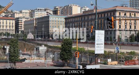 Neapel - Piazza Municipio dalla terrazza della nuova stazione del Molo Beverello Stockfoto