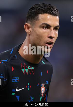 Hamburg, Deutschland. Juli 2024. Cristiano Ronaldo aus Portugal während des warm-Up vor dem Viertelfinalspiel der UEFA-Europameisterschaften im Volksparkstadion, Hamburg. Der Bildnachweis sollte lauten: Jonathan Moscrop/Sportimage Credit: Sportimage Ltd/Alamy Live News Stockfoto