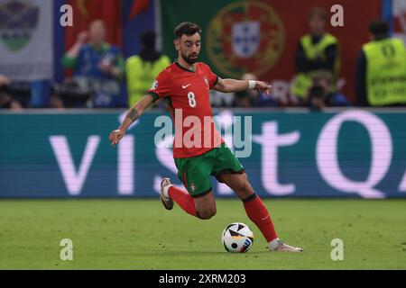 Hamburg, Deutschland. Juli 2024. Bruno Fernandes aus Portugal beim Viertelfinalspiel der UEFA-Europameisterschaften im Volksparkstadion in Hamburg. Der Bildnachweis sollte lauten: Jonathan Moscrop/Sportimage Credit: Sportimage Ltd/Alamy Live News Stockfoto