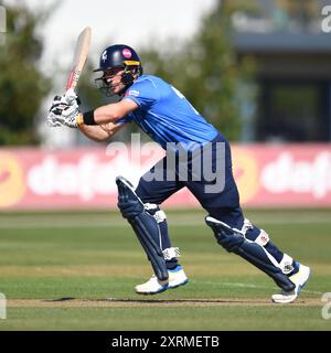 Canterbury, England. August 2024. Harry Finch schlägt während des Metro Bank One Day Cup zwischen Kent Spitfire und Durham auf dem Spitfire Ground in St. Lawrence in Canterbury. Kyle Andrews/Alamy Live News. Stockfoto