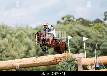 Toshiyuki Tanaka von Japan mit Jefferson JRA während des CCI4*S Cross Country bei den NAF Five Star International Hartpury Horse Trials am 10. August 2024, Hartpury, Vereinigtes Königreich (Foto: Maxime David - MXIMD Pictures) Stockfoto