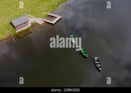 Fischerboote auf dem Knapps Loch in Kilmacolm Stockfoto