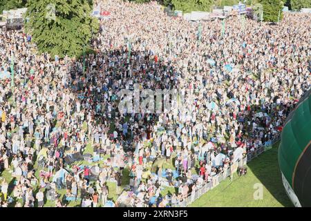 Heißluftballons, Bristol Ballon fiesta 2024, Fly Navy Ballon, Ballonflug, Ballonfahrt, Bristol, internationale ballonfeste, Stockfoto