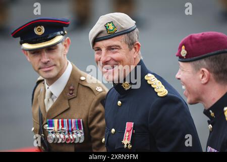 Honorary Colonel Bear Grylls OBE während der Graduation Parade on Intake 74 & 75 am Army Foundation College in Harrogate am 8. August 2024. Stockfoto