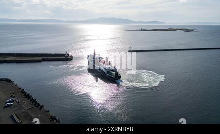 Die Caledonian MacBrayne MV Isle of Arran Fähre von Ardrossan Fährhafen auf dem Weg nach Brodick, isle of Arran, Schottland, Großbritannien Stockfoto