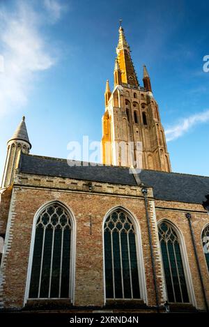 Die Kirche unserer Lieben Frau in Brügge, Belgien. Stockfoto