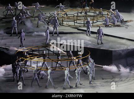 Paris, Ile de France, Frankreich. August 2024. Die Abschlusszeremonie im Stade de France während der Olympischen Spiele 2024 in Paris am Sonntag, den 11. August 2024. (Kreditbild: © Paul Kitagaki, Jr./ZUMA Press Wire) NUR REDAKTIONELLE VERWENDUNG! Nicht für kommerzielle ZWECKE! Quelle: ZUMA Press, Inc./Alamy Live News Stockfoto