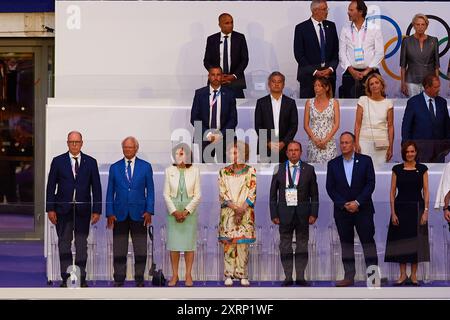 Paris, Frankreich. August 2024. Albert II., Prinz von Monaco, Königin Silvia von Schweden, König Carl XVI Gustaf von Schweden und Königin Sofía von Spanien während der Abschlusszeremonie der Olympischen Spiele Paris 2024 im Stade de France am 11. August 2024 in Paris, Frankreich Credit: Saolab/Alamy Live News Stockfoto